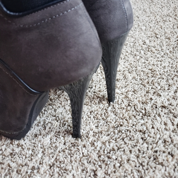 NWOT Xhilaration Stiletto Lace Up Boots - Picture 3 of 7